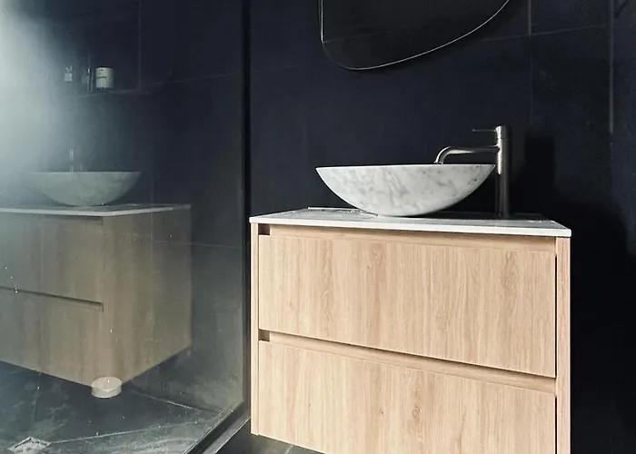 The Roar - Black Timber House *